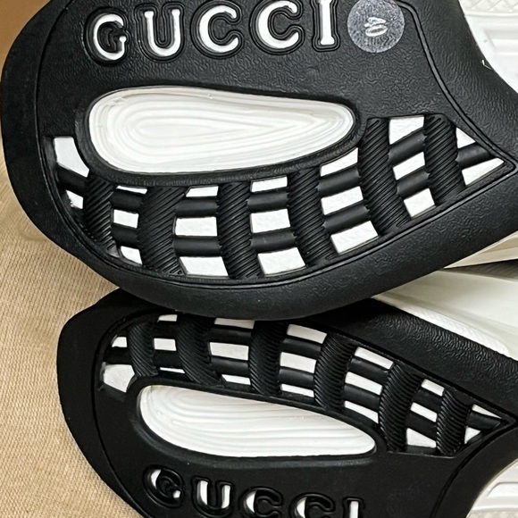 Authentic Gucci Run Mesh Women’s Sneakers size 40 - Picture 9 of 11